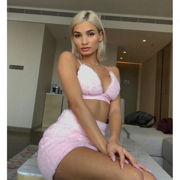 2019 new women two piece set dress fluff halter crop high waist skirts bodycon club dresses 2pcs female clothes set, Gray
2019 new women two piece set dress fluff halter crop high waist skirts bodycon club dresses 2pcs female clothes set, Gray