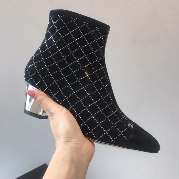 2020rk winter luxury women's casual fashion high-casual shoes, outdoor casual travel shoes, fast delivery with original box, Black
2020rk winter luxury women's casual fashion high-casual shoes, outdoor casual travel shoes, fast delivery with original box, Black