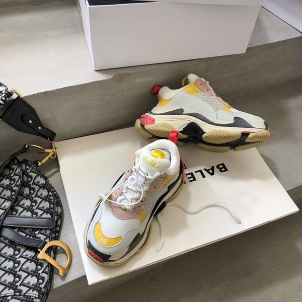 2020by 1mens designer shoes running sneakers monogram flowers rubber outsole casual sneakers mens jogging shoelaces original box packaging, Black
2020by 1mens designer shoes running sneakers monogram flowers rubber outsole casual sneakers mens jogging shoelaces original box packaging, Black
