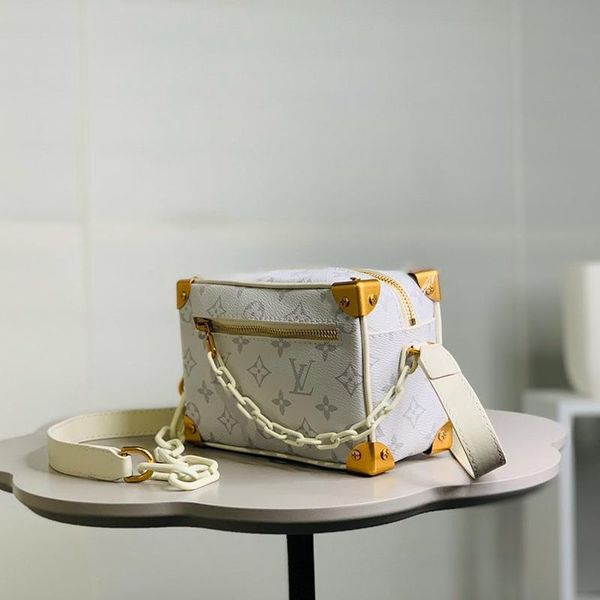 luxury designer womens shoulder bags fast delivery luxury classic womens leather shoulder crossbody bag lady simple style handbag
luxury designer womens shoulder bags fast delivery luxury classic womens leather shoulder crossbody bag lady simple style handbag