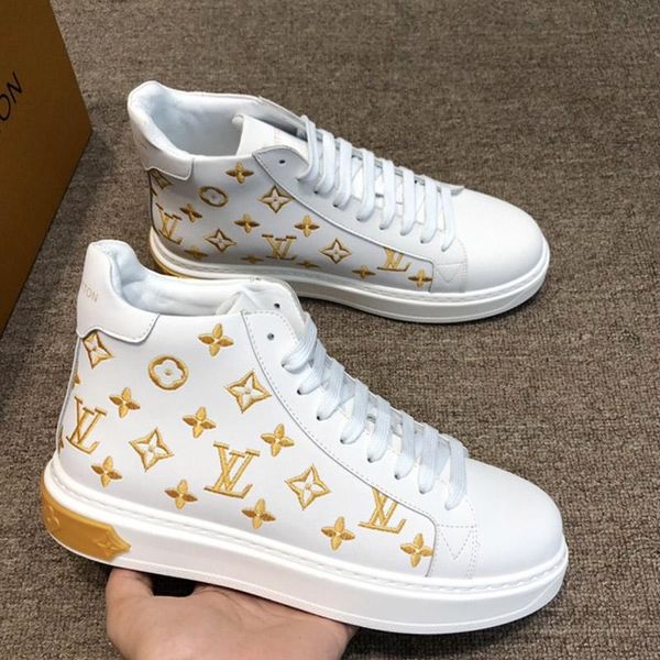 2021 new listing designer luxury mens casual sport shoes, high mens breathable casual shoes outdoor mens sport shoes size 38-45 0071, Black
2021 new listing designer luxury mens casual sport shoes, high mens breathable casual shoes outdoor mens sport shoes size 38-45 0071, Black