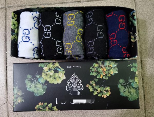 5 pcs = 1 box of socks wholesales professional elite basketball socks, sports socks wholesale socks in the men's fashion, Black 
5 pcs = 1 box of socks wholesales professional elite basketball socks, sports socks wholesale socks in the men's fashion, Black