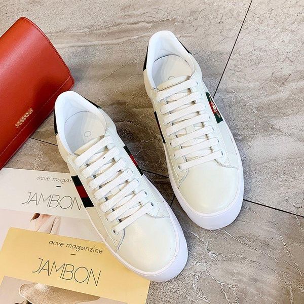2020a new trend printing leather casual shoes women's outdoor sports shoes fashion wild platform shoes size 35-40, Black
2020a new trend printing leather casual shoes women's outdoor sports shoes fashion wild platform shoes size 35-40, Black