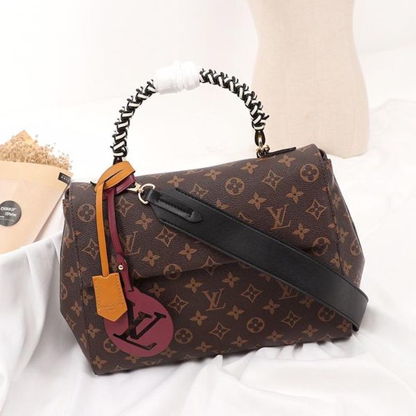new arrival fashion design womens bag leather shoulder small flap crossbody handbags lady handle tote messenger bags with origin box
new arrival fashion design womens bag leather shoulder small flap crossbody handbags lady handle tote messenger bags with origin box