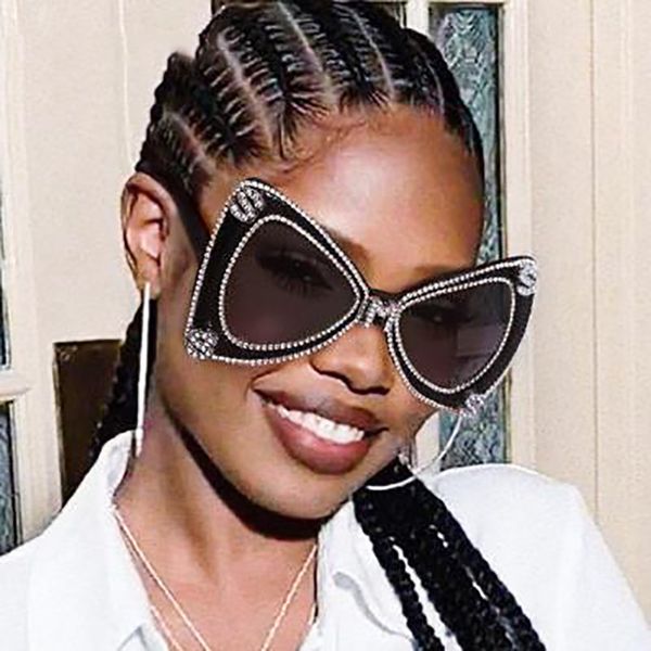 classic oversized butterfly sunglasses rhinestone fashion shades big frame sm letters decorated vintage retro sunglasses women, White;black
classic oversized butterfly sunglasses rhinestone fashion shades big frame sm letters decorated vintage retro sunglasses women, White;black