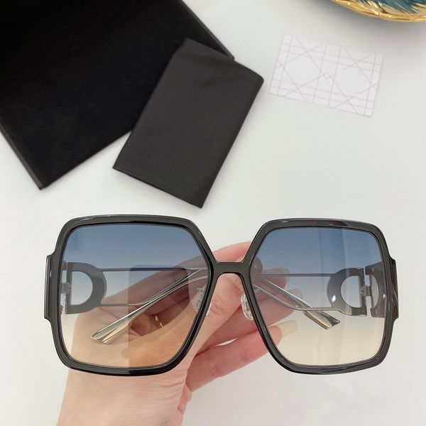 the new design is applicable to all kinds of face shape, light and comfortable square eyeglass frame glasses 106201 the high quality