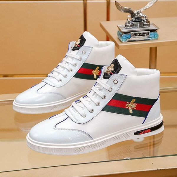 new arrival lightweight mens shoes fashion breathable casual footwears lace -up sports luxury men boots chaussures pour hommes
new arrival lightweight mens shoes fashion breathable casual footwears lace -up sports luxury men boots chaussures pour hommes