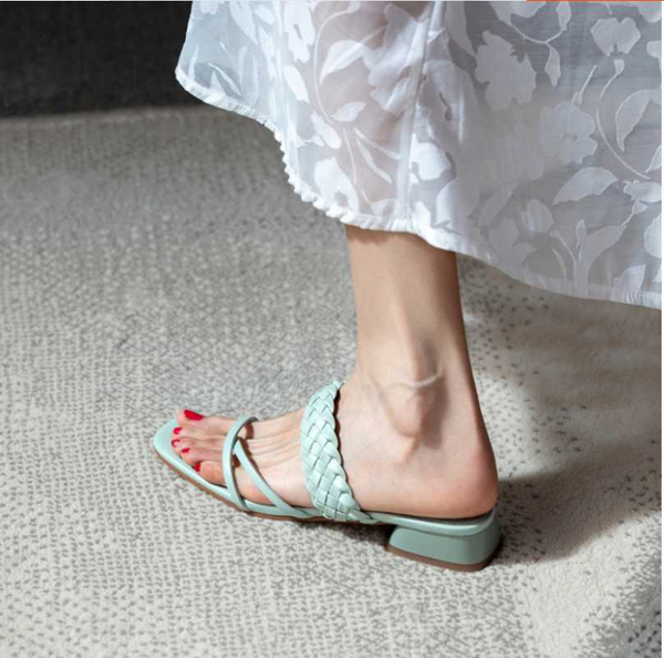 2020 new fashion women sandals low heel sandal back strap summer shoes gladiator casual sandal narrow band zapatos mujer shoe, Black
2020 new fashion women sandals low heel sandal back strap summer shoes gladiator casual sandal narrow band zapatos mujer shoe, Black