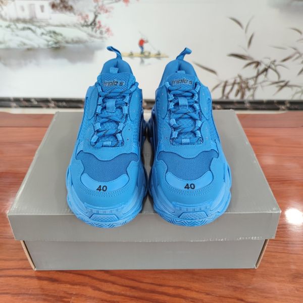 2020uer designer to create casual and comfortable all-match sports shoes, travel shoes outsole non-slip design with original box delivery, Black
2020uer designer to create casual and comfortable all-match sports shoes, travel shoes outsole non-slip design with original box delivery, Black