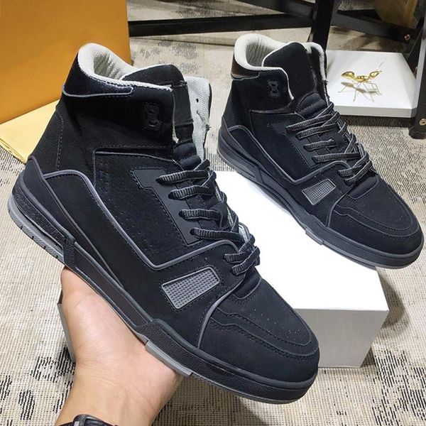 trainer sneaker boot men 's shoes new arrival fashion lightweight footwears comfortable luxury sports casual men shoes with origin box, Black
trainer sneaker boot men 's shoes new arrival fashion lightweight footwears comfortable luxury sports casual men shoes with origin box, Black