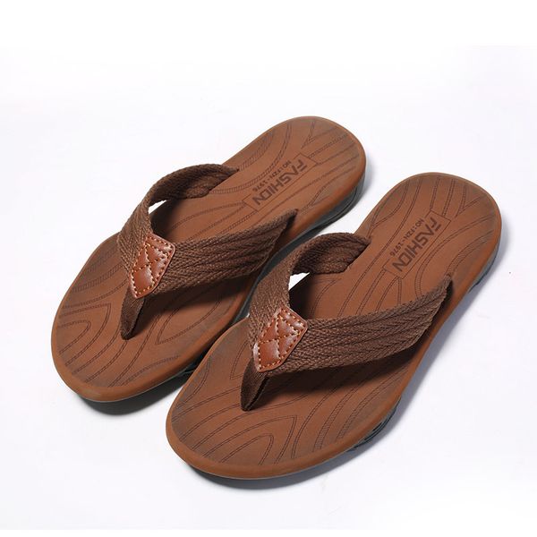 mazefeng 2020 brand flipflops men slippers summer anti-skid outdoor light casual beach male sandals household slipper size 39-47, Black
mazefeng 2020 brand flipflops men slippers summer anti-skid outdoor light casual beach male sandals household slipper size 39-47, Black