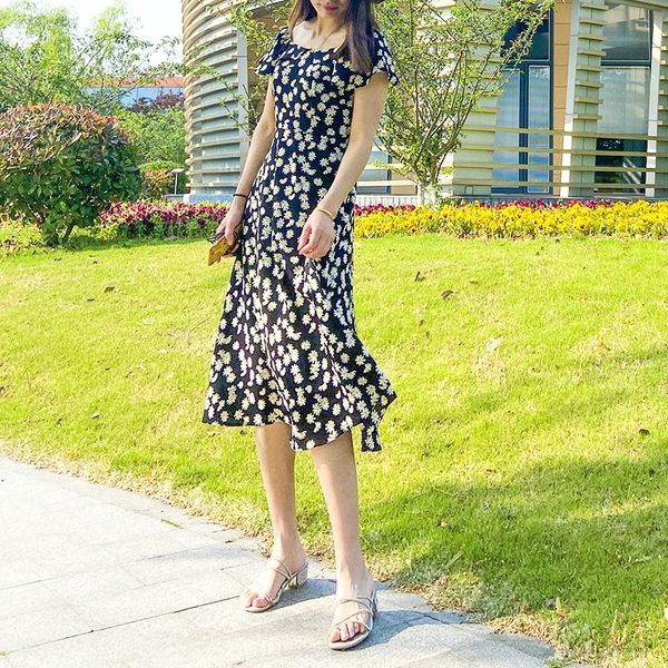 french long skirt new short sleeve sweet temperament daisy slimming square collar flying sleeve chiffon dress medium-length dress, Black;gray
french long skirt new short sleeve sweet temperament daisy slimming square collar flying sleeve chiffon dress medium-length dress, Black;gray