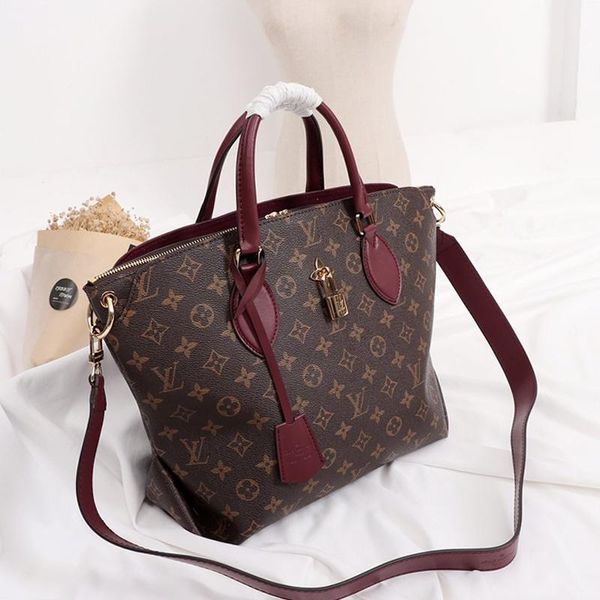fast delivery womens bag designer luxury sacs femme lady shoulder bag large capacity crossbody handbags leather totes messenger bags
fast delivery womens bag designer luxury sacs femme lady shoulder bag large capacity crossbody handbags leather totes messenger bags