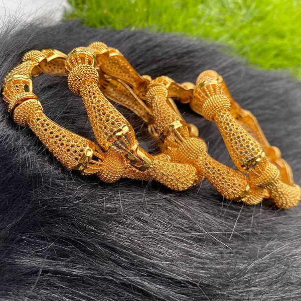 4pcs/lot indian bangles gold color bangle&bracelet dubai bangles for women africa jewelry ethiopian wedding bride gift 220526, Black
4pcs/lot indian bangles gold color bangle&bracelet dubai bangles for women africa jewelry ethiopian wedding bride gift 220526, Black