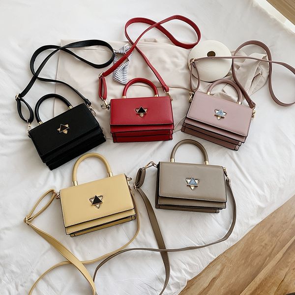 s4yle 2020 new postman package postman package french niche exquisite triangle lock fashionable portable women's bag korean women, White
s4yle 2020 new postman package postman package french niche exquisite triangle lock fashionable portable women's bag korean women, White