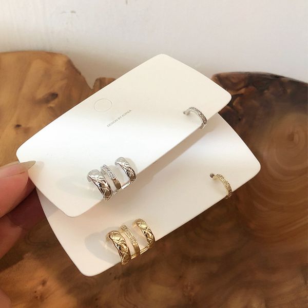 vintage multi-turn zircon hoop earrings for women gold silver color metal earrings brincos bijoux 2020 female fashion jewelry, Golden;silver
vintage multi-turn zircon hoop earrings for women gold silver color metal earrings brincos bijoux 2020 female fashion jewelry, Golden;silver