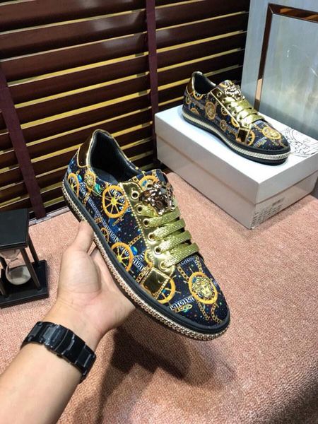 2020j luxury fashion men's shoes low-lace-up embroidered medusa sneakers, high-quality casual wild outdoor shoes, size: 38-45, Black
2020j luxury fashion men's shoes low-lace-up embroidered medusa sneakers, high-quality casual wild outdoor shoes, size: 38-45, Black