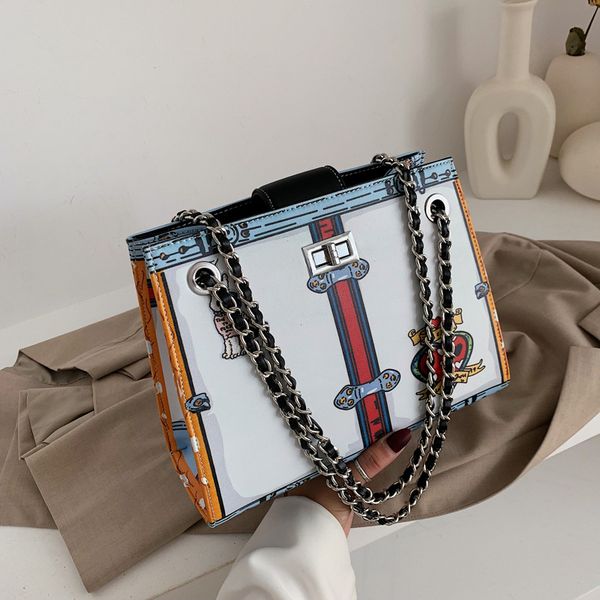 моды цепи плеча женщин сумки дизайнер мультфильм печати hanbags роскошь пу кожаный кроссбоди мешок повелительницы большие кошельки большие т 
моды цепи плеча женщин сумки дизайнер мультфильм печати hanbags роскошь пу кожаный кроссбоди мешок повелительницы большие кошельки большие т