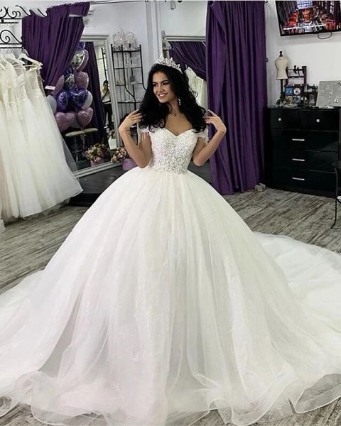 ball gown wedding dresses off shoulder court train lace tulle short sleeve glamorous sparkle & shine with lace appliques, White
ball gown wedding dresses off shoulder court train lace tulle short sleeve glamorous sparkle & shine with lace appliques, White