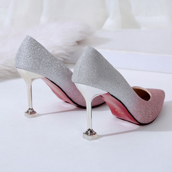 new 9cm red color pointed high heels stiletto shallow mouth patent leather work shoes women's shoes plus size 34-40, Black
new 9cm red color pointed high heels stiletto shallow mouth patent leather work shoes women's shoes plus size 34-40, Black