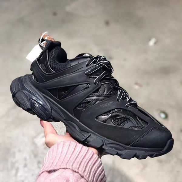 men women sneakers track 3.0 breathable trainers casual platform lace up shoes couple outdoor sneaker wholesale, Black
men women sneakers track 3.0 breathable trainers casual platform lace up shoes couple outdoor sneaker wholesale, Black