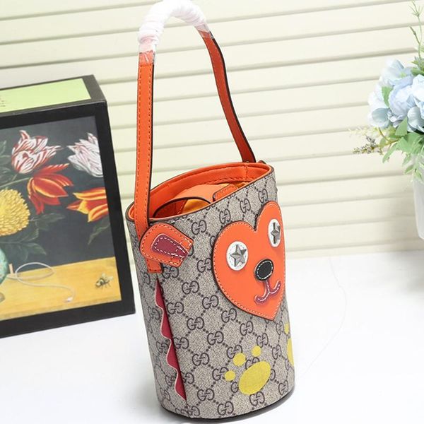 simple style womens bag fashion design handle totes ladies bucket bags handbag women trend retro totes drop ship fast delivery
simple style womens bag fashion design handle totes ladies bucket bags handbag women trend retro totes drop ship fast delivery