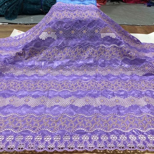 2020 моды германия качество жаккарда дамасской базен riche guinea brocade африканский одежды хлопчатобумажных тканей похожие 5yards / шт, Black;white
2020 моды германия качество жаккарда дамасской базен riche guinea brocade африканский одежды хлопчатобумажных тканей похожие 5yards / шт, Black;white