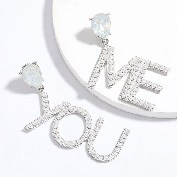 exaggerated me letter you alloy diamond inlaid pearl asymmetric earrings female temperament, Golden
exaggerated me letter you alloy diamond inlaid pearl asymmetric earrings female temperament, Golden