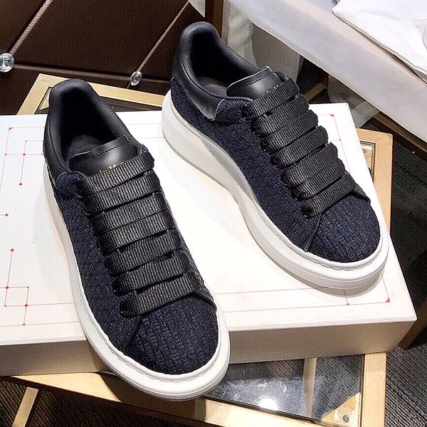 new highquality mens casual shoes fashion casual leather belt increase shoes thick sole sneakers outdoor shoes with original packaging.qwe, Black
new highquality mens casual shoes fashion casual leather belt increase shoes thick sole sneakers outdoor shoes with original packaging.qwe, Black