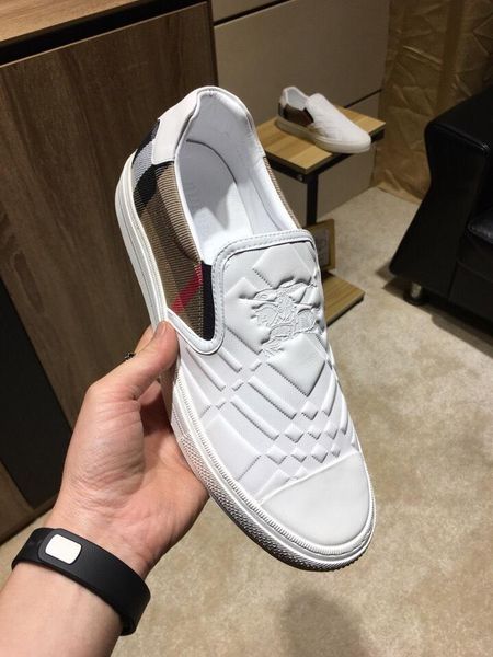 2020-2019s italian men's designer shoes casual shoes and luxury sports shoes striped casual designer sports shoelace box, size 38-45
2020-2019s italian men's designer shoes casual shoes and luxury sports shoes striped casual designer sports shoelace box, size 38-45