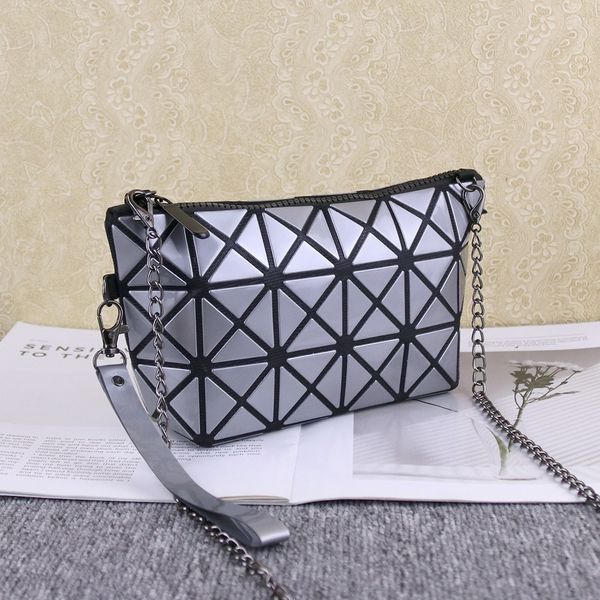 japanese sanzhai the same style life geometric diamond triangle women's hand small diamond messenger chain small bag women's hand, White
japanese sanzhai the same style life geometric diamond triangle women's hand small diamond messenger chain small bag women's hand, White
