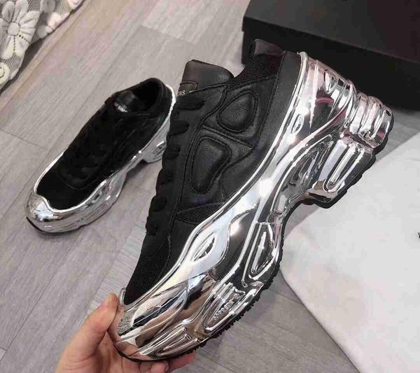 2019 fashion sneakers women coated soles mirror reflective ozweego colorful gradient hollow raf simon mens designer runners platform trainer, Black
2019 fashion sneakers women coated soles mirror reflective ozweego colorful gradient hollow raf simon mens designer runners platform trainer, Black