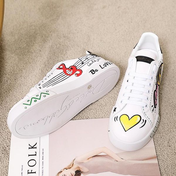 2020w new trend leather party casual shoes outdoor men and women sports shoes fashion graffiti wild couple shoes, size 35-45, Black
2020w new trend leather party casual shoes outdoor men and women sports shoes fashion graffiti wild couple shoes, size 35-45, Black