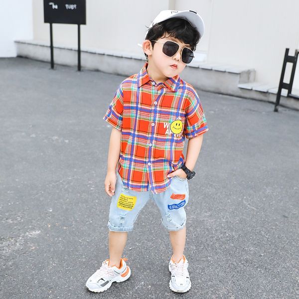 boys' short-sleeved summer 2020 new children's western style printed loose plaid casual korean style handsome shirt shirt, White;black
boys' short-sleeved summer 2020 new children's western style printed loose plaid casual korean style handsome shirt shirt, White;black