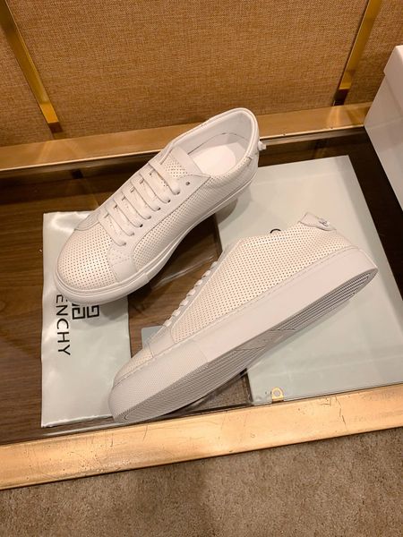 low-cut flat-bottom breathable paris shoes, high-quality brand shoes, leather casual sneakers designed by rs, size 38-44,sss
low-cut flat-bottom breathable paris shoes, high-quality brand shoes, leather casual sneakers designed by rs, size 38-44,sss