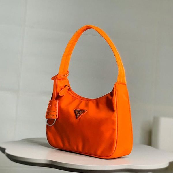 women bags classic style luxury designer armpit bag bolsa de hombro new arrival totes handbags womens hobo shoulder bag
women bags classic style luxury designer armpit bag bolsa de hombro new arrival totes handbags womens hobo shoulder bag