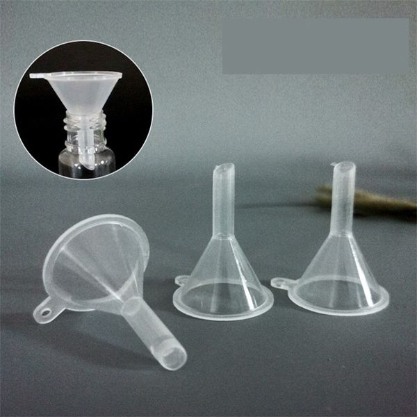 plastic mini filling funnel drip leakage infundibulum liquid separation perfume filter alloter transparent kitchen tools strainers 0 06cy c2
plastic mini filling funnel drip leakage infundibulum liquid separation perfume filter alloter transparent kitchen tools strainers 0 06cy c2