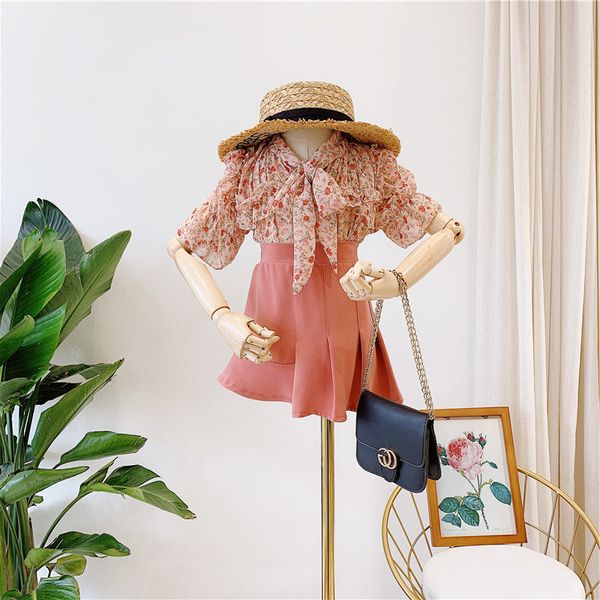 2020 summer new arrival girls fashion floral 2 pieces suit skirt kids korean sets, White
2020 summer new arrival girls fashion floral 2 pieces suit skirt kids korean sets, White