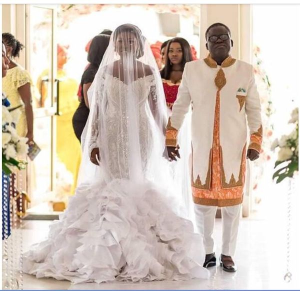 tiered skirts mermaid 2020 wedding dresses long sleeve beads appliqued lace bridal gowns off shoulder african vestidos robes de soirée, White
tiered skirts mermaid 2020 wedding dresses long sleeve beads appliqued lace bridal gowns off shoulder african vestidos robes de soirée, White