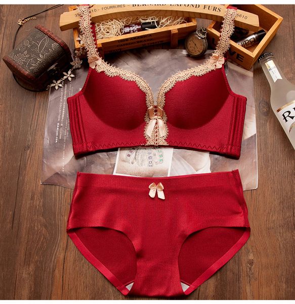 dark perfume spring and summer new lace gathered small chest ladies underwear without steel ring beautiful comfortable, Red;black
dark perfume spring and summer new lace gathered small chest ladies underwear without steel ring beautiful comfortable, Red;black