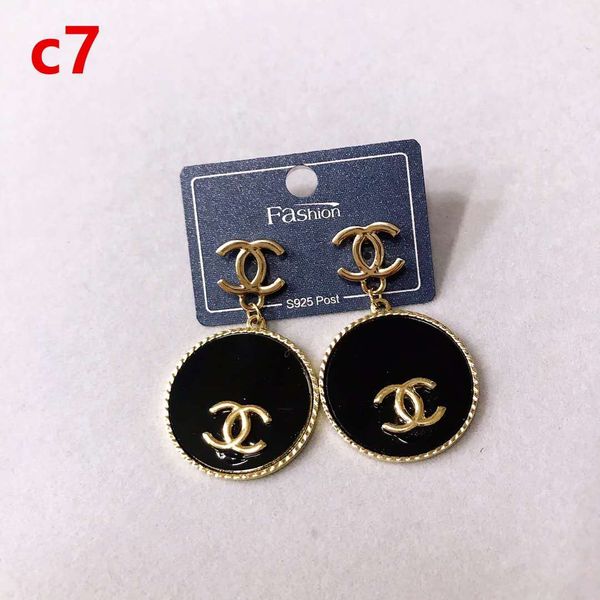 2020new stylewomen's luxury fashion jewelry designer earrings original for pandora sterling silver crystal diamond womens stud earring
2020new stylewomen's luxury fashion jewelry designer earrings original for pandora sterling silver crystal diamond womens stud earring