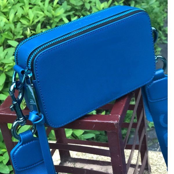 designer bags ladies handbag 2020 famous brand main bag the small snapscamera crossbody bags multi color street bags t200727
designer bags ladies handbag 2020 famous brand main bag the small snapscamera crossbody bags multi color street bags t200727