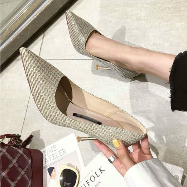 spring 2020 new web celebrity little fresh black french girl stiletto heels silver stiletto heel pointed single shoes
spring 2020 new web celebrity little fresh black french girl stiletto heels silver stiletto heel pointed single shoes