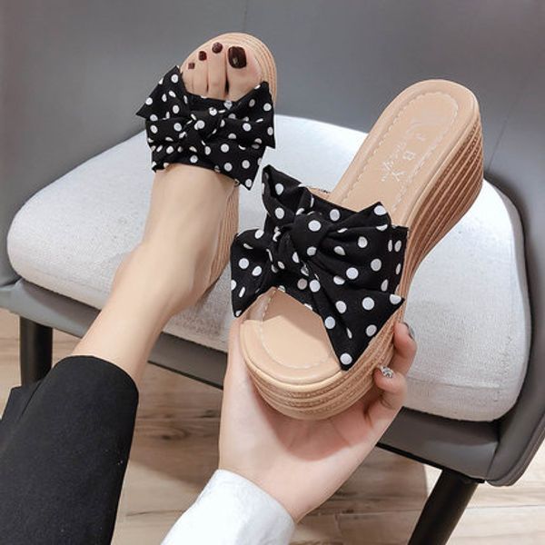 slippers women wear 2020 summer new fashion bowknot wedge heel sandals thick bottom 7cm muffin shoes increased beach shoes women, Black
slippers women wear 2020 summer new fashion bowknot wedge heel sandals thick bottom 7cm muffin shoes increased beach shoes women, Black