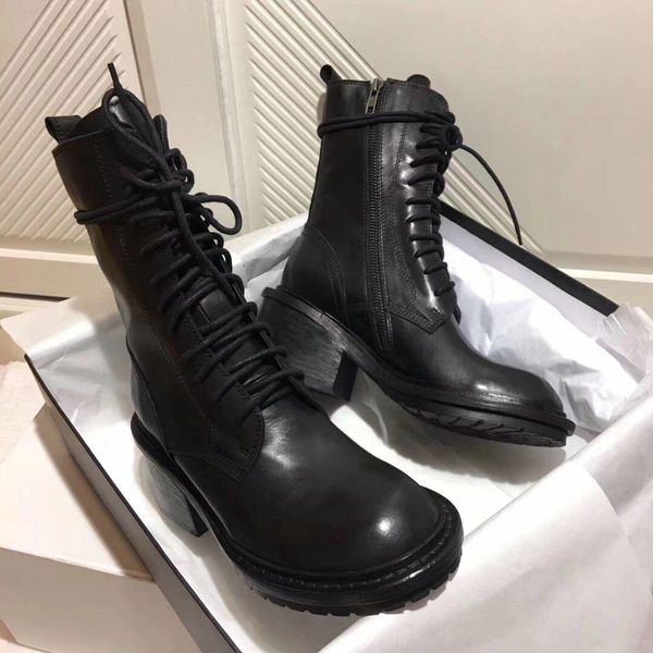 2020a new d autumn and winter letters fashion women's wild boots leather low heel boots martin boots, the original box delivery
2020a new d autumn and winter letters fashion women's wild boots leather low heel boots martin boots, the original box delivery