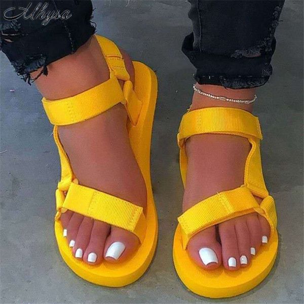 ladies outdoor beach slippers 2020 new women summer new soft-slip non-slip sandals foam sole durable sandals sandalias mujer y200620, Black
ladies outdoor beach slippers 2020 new women summer new soft-slip non-slip sandals foam sole durable sandals sandalias mujer y200620, Black