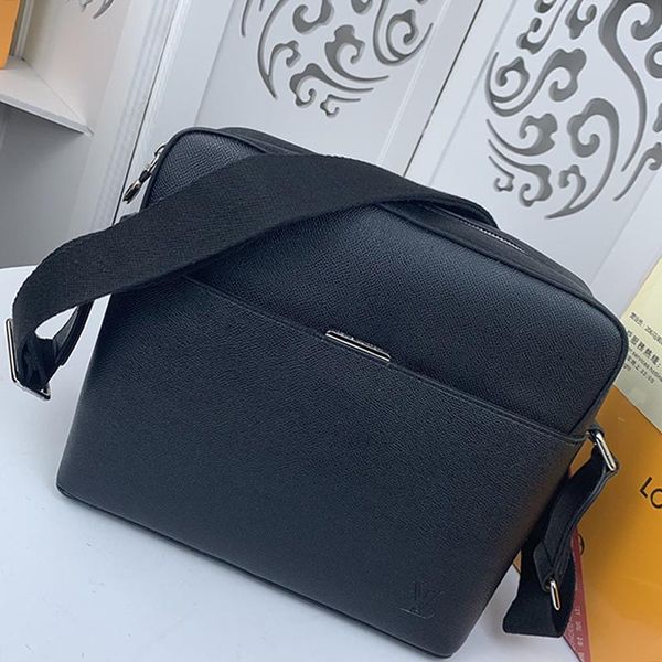 new arrival leather shoulder mens bag messenger bags fashion classic luxury designer crossbody bags trend style men formal shoulder bag
new arrival leather shoulder mens bag messenger bags fashion classic luxury designer crossbody bags trend style men formal shoulder bag