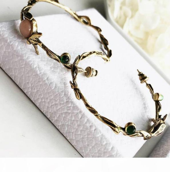 известные ювелирные изделия vintage старый венок pearl каникул серьги письмо c и d серьги женщины ювелирные изделия свадебные подарки, Golden;silver
известные ювелирные изделия vintage старый венок pearl каникул серьги письмо c и d серьги женщины ювелирные изделия свадебные подарки, Golden;silver