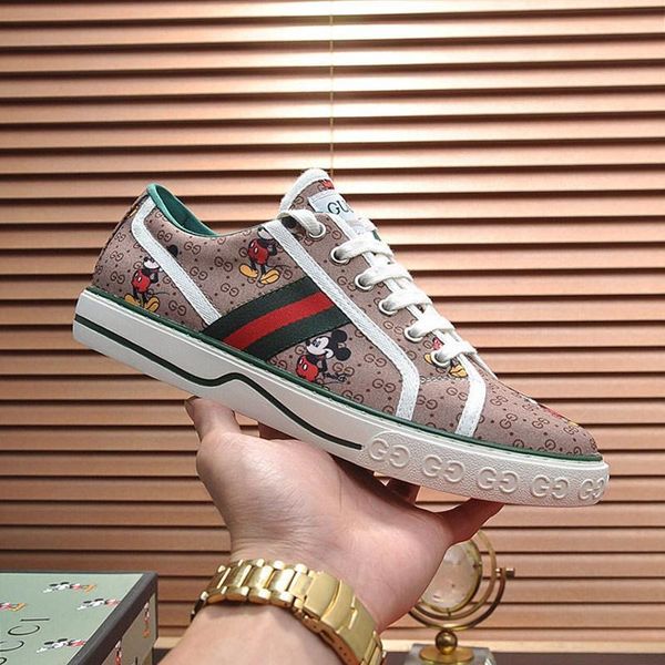 new 2020 fashion sneakers mens shoes lace up trainers sports walking mens tennis 1977 sneaker with box fitness scarpe da uomo drop ship, Black
new 2020 fashion sneakers mens shoes lace up trainers sports walking mens tennis 1977 sneaker with box fitness scarpe da uomo drop ship, Black