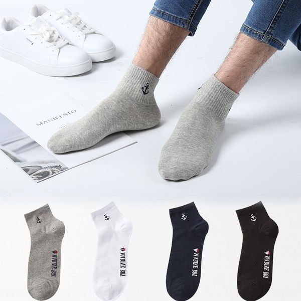 19 autumn cotton and winter new short mid tube men's socks navy style sports cotton socks fashion all-match, Black
19 autumn cotton and winter new short mid tube men's socks navy style sports cotton socks fashion all-match, Black